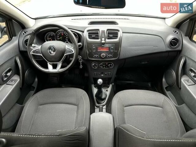 Сірий Рено Логан, об'ємом двигуна 1.46 л та пробігом 230 тис. км за 7700 $, фото 24 на Automoto.ua