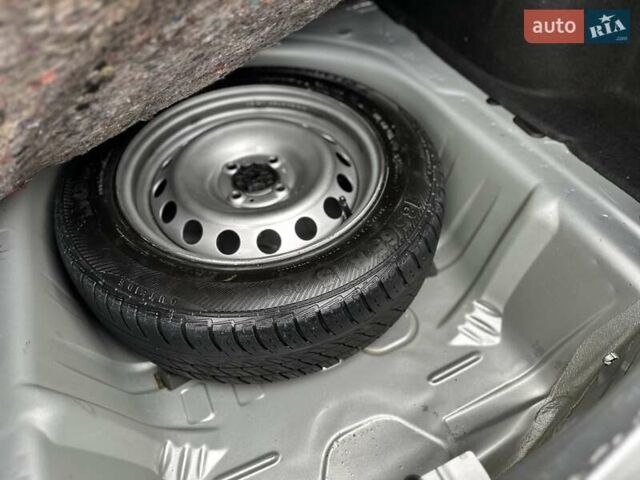 Сірий Рено Логан, об'ємом двигуна 1.46 л та пробігом 230 тис. км за 7700 $, фото 73 на Automoto.ua