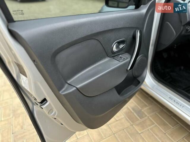 Сірий Рено Логан, об'ємом двигуна 1.46 л та пробігом 230 тис. км за 7700 $, фото 65 на Automoto.ua