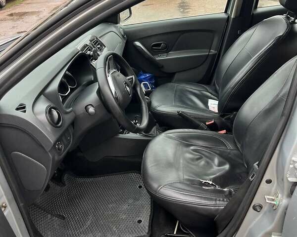 Сірий Рено Логан, об'ємом двигуна 1.46 л та пробігом 165 тис. км за 7000 $, фото 9 на Automoto.ua