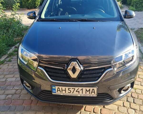 Серый Рено Логан, объемом двигателя 1.46 л и пробегом 40 тыс. км за 14500 $, фото 1 на Automoto.ua