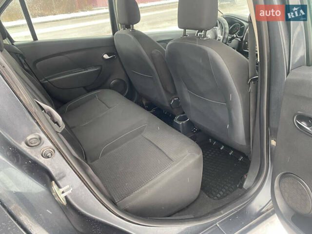 Серый Рено Логан, объемом двигателя 0.9 л и пробегом 97 тыс. км за 8300 $, фото 13 на Automoto.ua