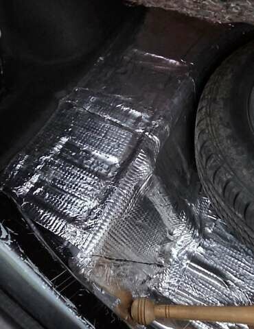 Серый Рено Логан, объемом двигателя 1.46 л и пробегом 79 тыс. км за 10000 $, фото 6 на Automoto.ua