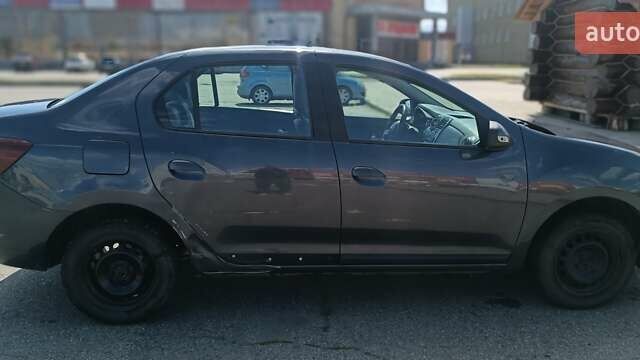 Серый Рено Логан, объемом двигателя 0.9 л и пробегом 147 тыс. км за 6200 $, фото 2 на Automoto.ua