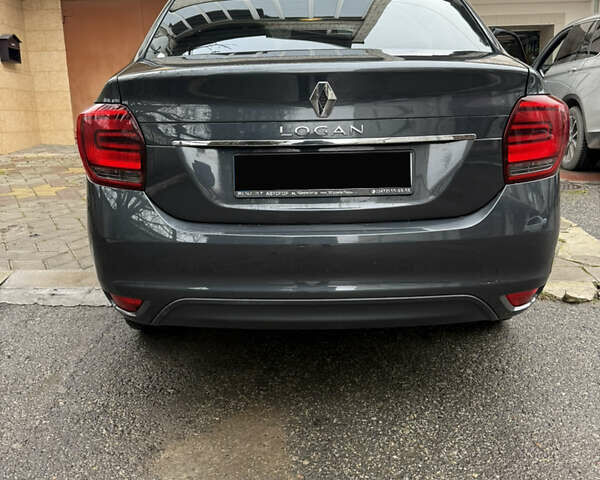 Серый Рено Логан, объемом двигателя 1.46 л и пробегом 105 тыс. км за 9850 $, фото 5 на Automoto.ua