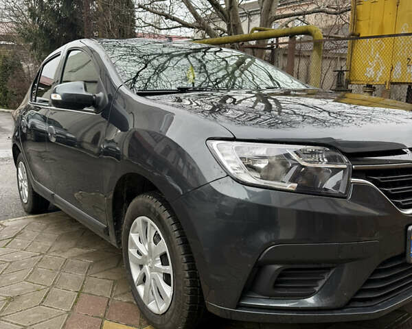 Серый Рено Логан, объемом двигателя 1.46 л и пробегом 105 тыс. км за 9850 $, фото 2 на Automoto.ua