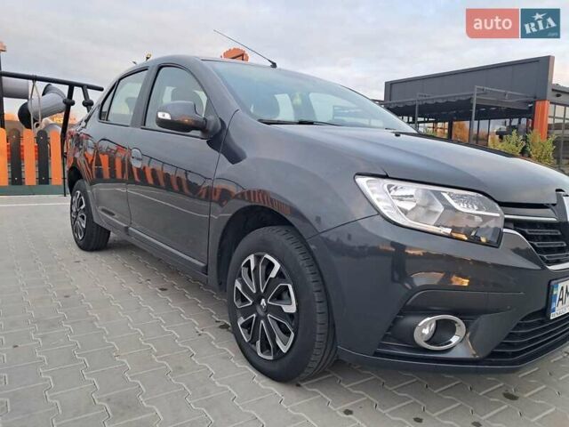 Рено Логан 2021 в Виннице на Automoto.ua Серый Рено Логан, объемом двигателя 0.9 л и пробегом 42 тыс. км за 5850 $, фото 3 на Automoto.ua