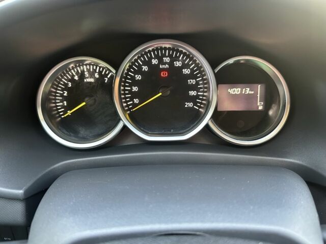 Серый Рено Логан, объемом двигателя 1.5 л и пробегом 41 тыс. км за 10500 $, фото 7 на Automoto.ua