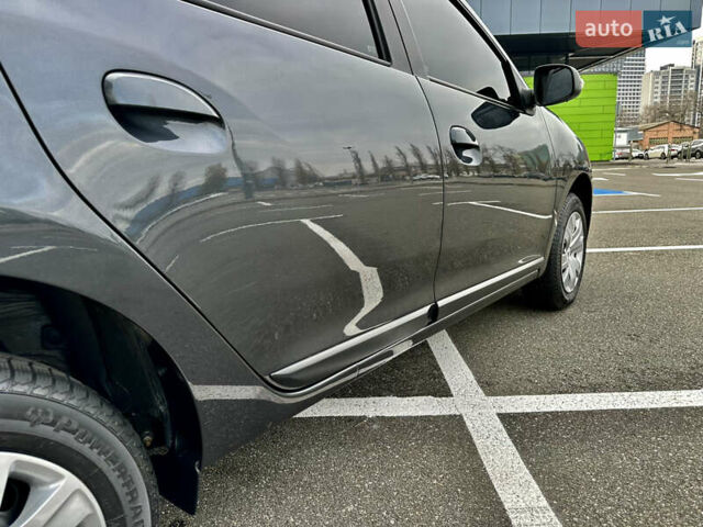 Серый Рено Логан, объемом двигателя 1.46 л и пробегом 48 тыс. км за 12399 $, фото 26 на Automoto.ua