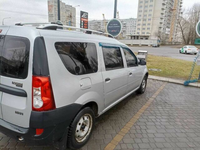 Сірий Рено Логан, об'ємом двигуна 1.6 л та пробігом 257 тис. км за 4200 $, фото 4 на Automoto.ua