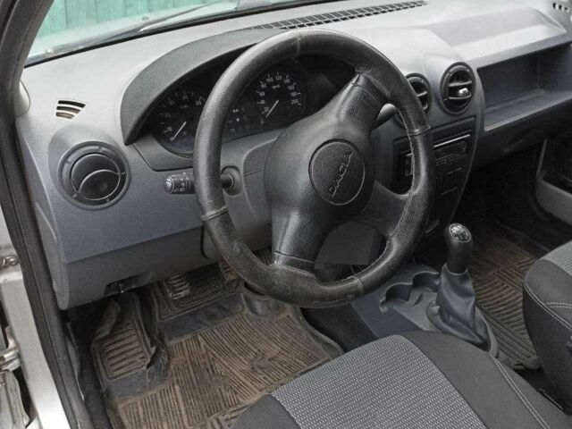 Сірий Рено Логан, об'ємом двигуна 1.6 л та пробігом 257 тис. км за 4200 $, фото 12 на Automoto.ua