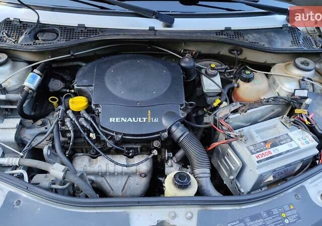 Серый Рено Логан, объемом двигателя 1.6 л и пробегом 196 тыс. км за 5078 $, фото 6 на Automoto.ua
