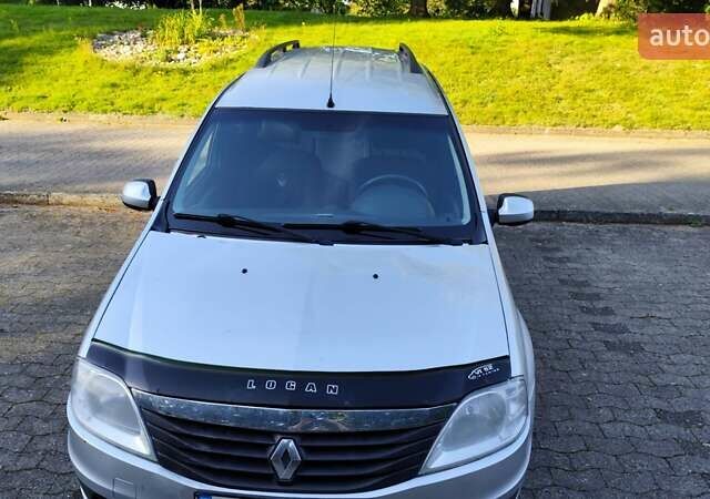 Серый Рено Логан, объемом двигателя 1.6 л и пробегом 196 тыс. км за 5078 $, фото 7 на Automoto.ua