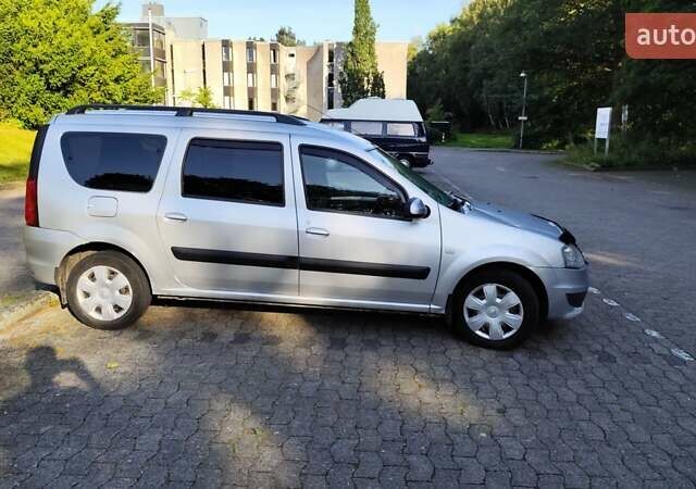 Серый Рено Логан, объемом двигателя 1.6 л и пробегом 196 тыс. км за 5078 $, фото 2 на Automoto.ua