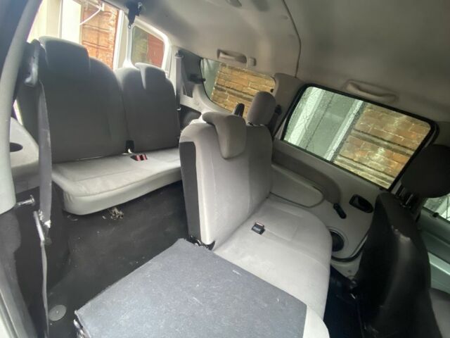 Серый Рено Логан, объемом двигателя 1.6 л и пробегом 438 тыс. км за 4400 $, фото 15 на Automoto.ua