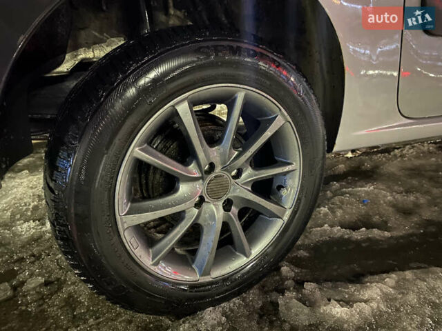 Серый Рено Логан, объемом двигателя 1.6 л и пробегом 438 тыс. км за 4400 $, фото 7 на Automoto.ua