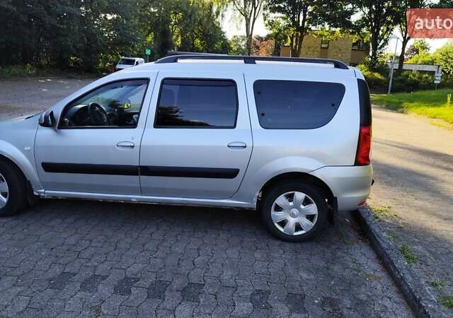 Серый Рено Логан, объемом двигателя 1.6 л и пробегом 196 тыс. км за 5078 $, фото 5 на Automoto.ua