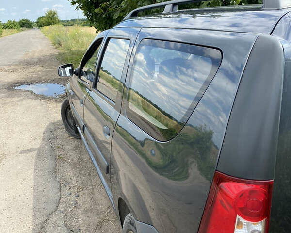 Сірий Рено Логан, об'ємом двигуна 1.5 л та пробігом 172 тис. км за 6000 $, фото 8 на Automoto.ua