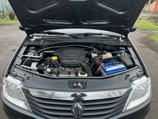 Серый Рено Логан, объемом двигателя 1.6 л и пробегом 93 тыс. км за 6200 $, фото 21 на Automoto.ua