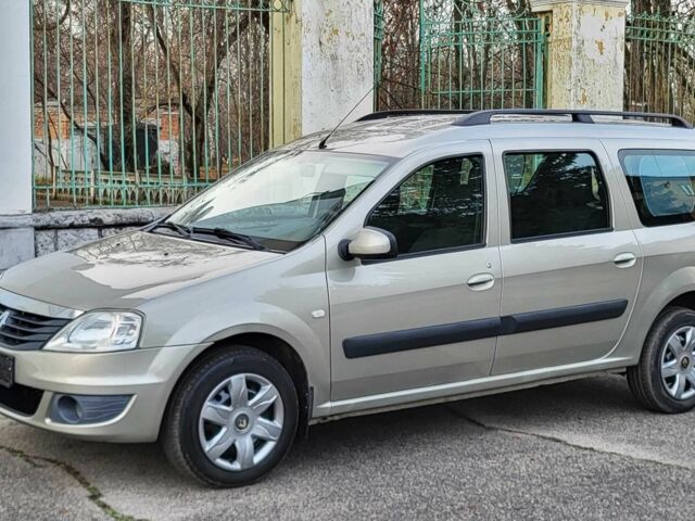 Сірий Рено Логан, об'ємом двигуна 1.6 л та пробігом 146 тис. км за 5900 $, фото 3 на Automoto.ua