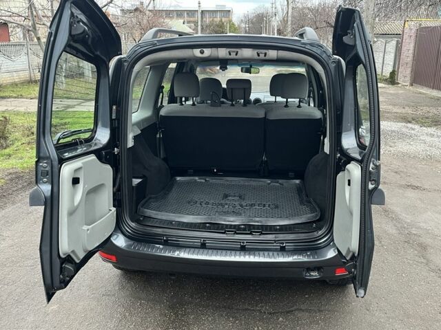 Серый Рено Логан, объемом двигателя 1.6 л и пробегом 93 тыс. км за 6200 $, фото 16 на Automoto.ua