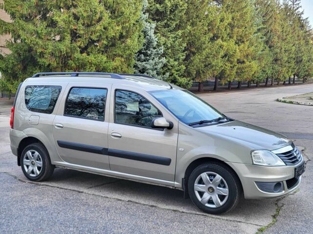 Сірий Рено Логан, об'ємом двигуна 1.6 л та пробігом 146 тис. км за 5900 $, фото 6 на Automoto.ua