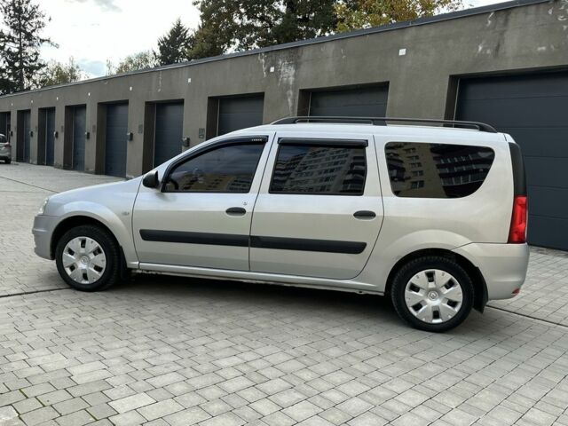 Серый Рено Логан, объемом двигателя 1.6 л и пробегом 96 тыс. км за 5900 $, фото 2 на Automoto.ua