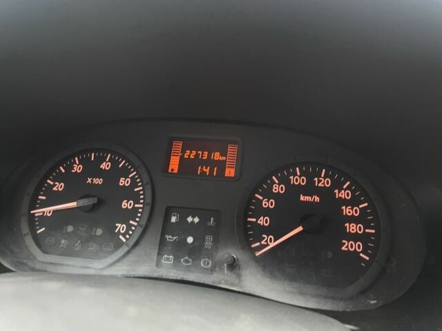 Серый Рено Логан, объемом двигателя 1.6 л и пробегом 227 тыс. км за 5100 $, фото 11 на Automoto.ua