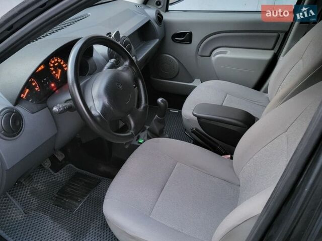 Серый Рено Логан, объемом двигателя 1.6 л и пробегом 152 тыс. км за 6500 $, фото 6 на Automoto.ua