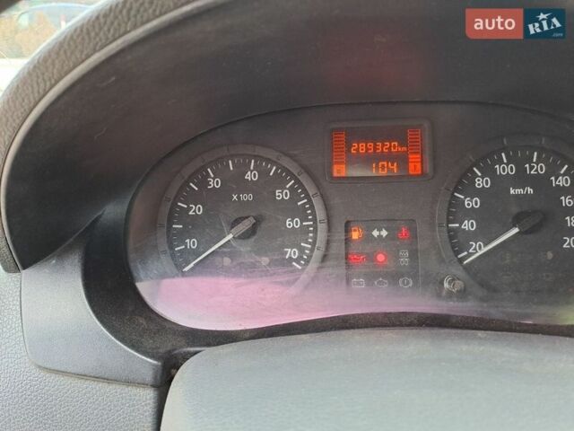 Сірий Рено Логан, об'ємом двигуна 1.6 л та пробігом 280 тис. км за 4800 $, фото 7 на Automoto.ua
