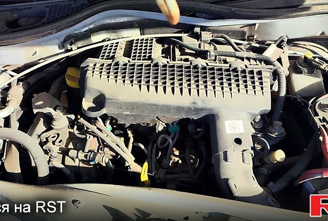 Серый Рено Логан, объемом двигателя 1.5 л и пробегом 202 тыс. км за 1400 $, фото 4 на Automoto.ua