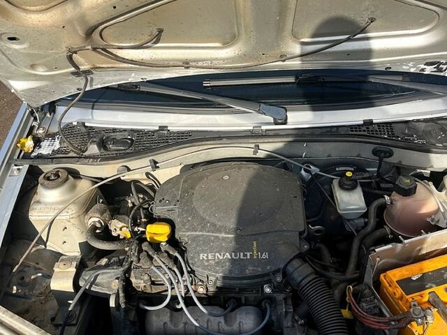 Серый Рено Логан, объемом двигателя 1.6 л и пробегом 267 тыс. км за 5500 $, фото 6 на Automoto.ua