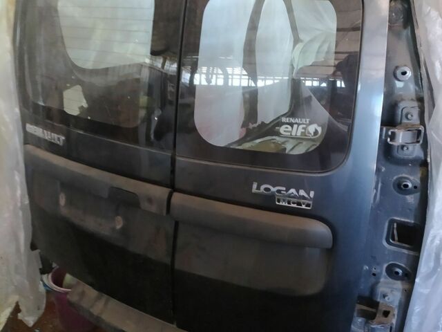 Серый Рено Логан, объемом двигателя 1.6 л и пробегом 76 тыс. км за 2200 $, фото 7 на Automoto.ua