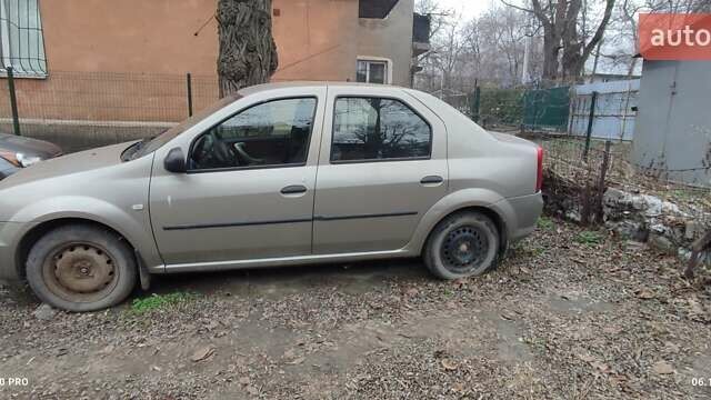 Серый Рено Логан, объемом двигателя 1.6 л и пробегом 70 тыс. км за 5000 $, фото 6 на Automoto.ua