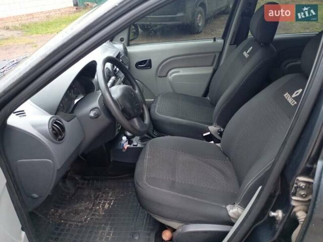 Серый Рено Логан, объемом двигателя 1.6 л и пробегом 171 тыс. км за 6000 $, фото 4 на Automoto.ua
