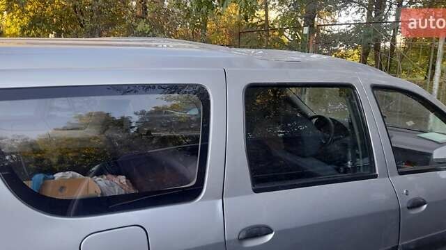 Серый Рено Логан, объемом двигателя 1.6 л и пробегом 119 тыс. км за 3200 $, фото 3 на Automoto.ua