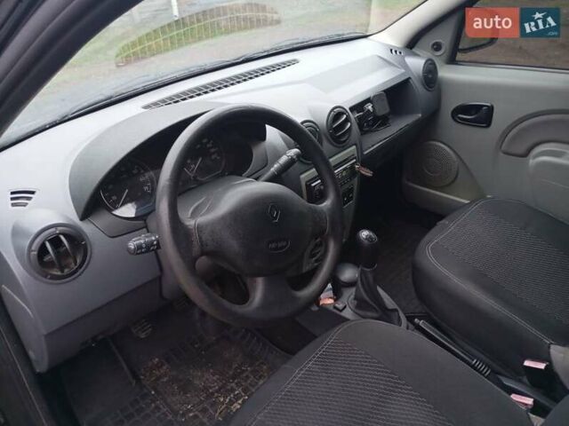 Серый Рено Логан, объемом двигателя 1.6 л и пробегом 171 тыс. км за 6000 $, фото 3 на Automoto.ua