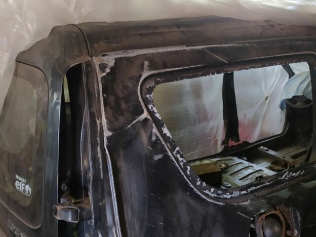 Серый Рено Логан, объемом двигателя 1.6 л и пробегом 76 тыс. км за 2200 $, фото 9 на Automoto.ua