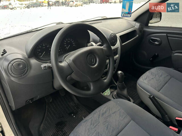 Сірий Рено Логан, об'ємом двигуна 1.6 л та пробігом 69 тис. км за 6200 $, фото 11 на Automoto.ua