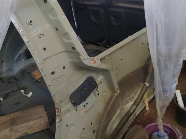 Серый Рено Логан, объемом двигателя 1.6 л и пробегом 76 тыс. км за 2200 $, фото 14 на Automoto.ua