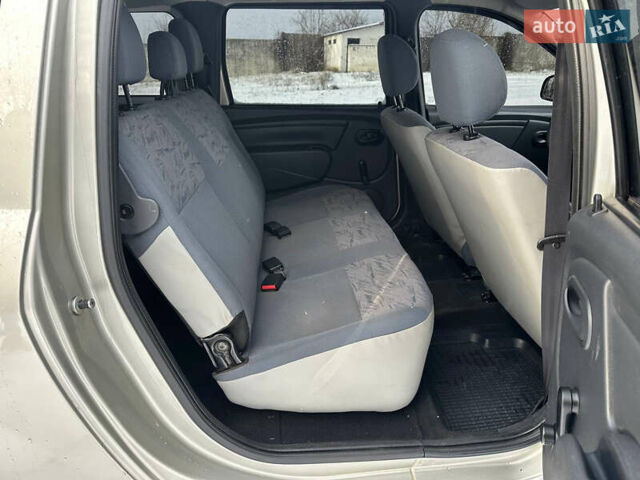 Сірий Рено Логан, об'ємом двигуна 1.6 л та пробігом 69 тис. км за 6200 $, фото 12 на Automoto.ua