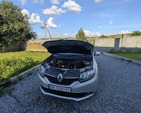 Серый Рено Логан, объемом двигателя 1.5 л и пробегом 214 тыс. км за 6500 $, фото 3 на Automoto.ua