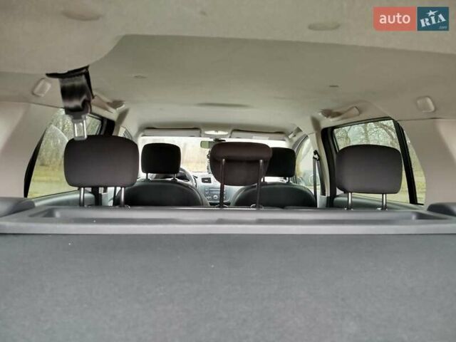 Сірий Рено Логан, об'ємом двигуна 1.46 л та пробігом 230 тис. км за 8300 $, фото 12 на Automoto.ua