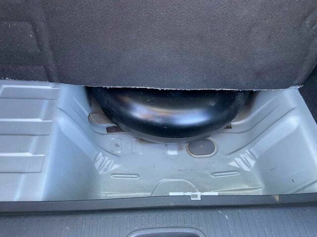 Серый Рено Логан, объемом двигателя 1.2 л и пробегом 160 тыс. км за 6800 $, фото 9 на Automoto.ua