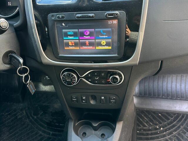 Серый Рено Логан, объемом двигателя 0.9 л и пробегом 155 тыс. км за 6900 $, фото 6 на Automoto.ua