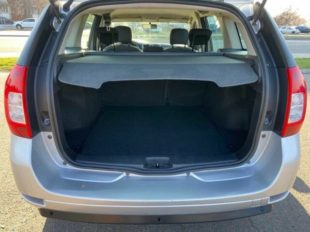 Серый Рено Логан, объемом двигателя 1.2 л и пробегом 160 тыс. км за 6800 $, фото 7 на Automoto.ua