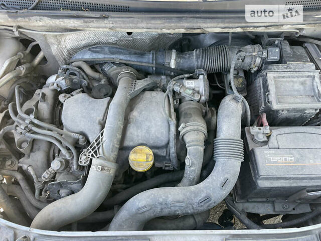Сірий Рено Логан, об'ємом двигуна 1.46 л та пробігом 206 тис. км за 7000 $, фото 9 на Automoto.ua