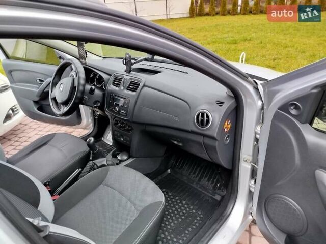 Сірий Рено Логан, об'ємом двигуна 1.46 л та пробігом 230 тис. км за 8300 $, фото 11 на Automoto.ua
