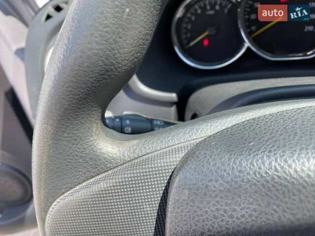 Серый Рено Логан, объемом двигателя 1.46 л и пробегом 74 тыс. км за 9500 $, фото 15 на Automoto.ua