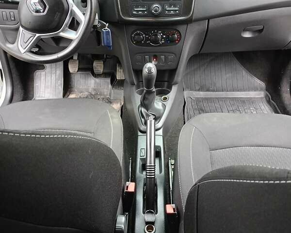 Сірий Рено Логан, об'ємом двигуна 1.46 л та пробігом 190 тис. км за 10500 $, фото 2 на Automoto.ua